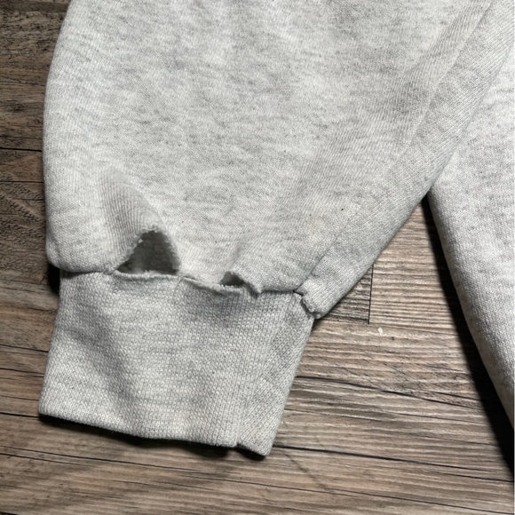 Vintage Mickey Mouse Disney Design Large Gray Sweatshirt Sweater USA Made - Picture 5 of 8